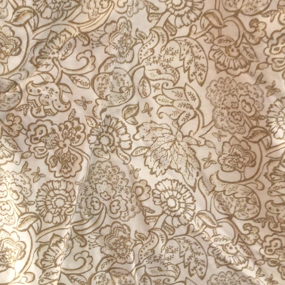 100% Cotton Short w/tan paisley & floral design Sz10 - Picture 2 of 6